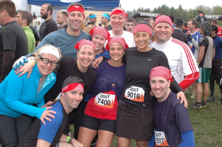 Pre-Race Picture: Brian, Doug, Chris, Melanie, Keli, Julie, Brenda's firend, Brenda, Tim (???) and Peter