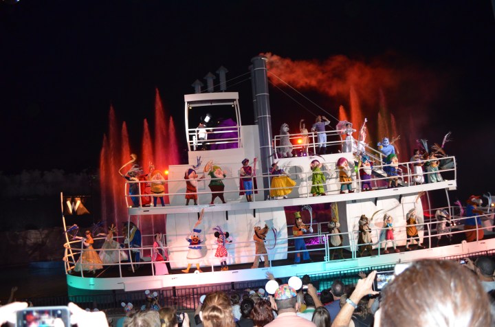 Watching Fantasmic Show