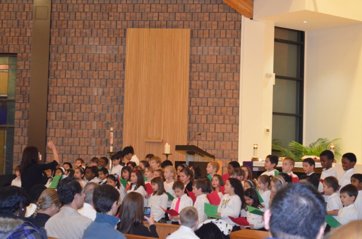 If you zoom in you will see Abby in the middle of the crowd 